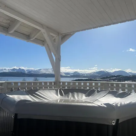 Centrally Located By The Sea - Feriehus *