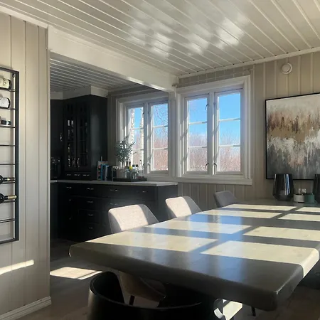 Centrally Located By The Sea - * Sortland