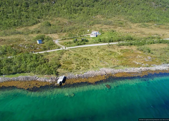 Centrally Located By The Sea - 別荘 *